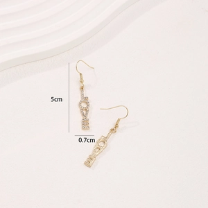 Boucles d'oreilles dorées LOVE avec strass, bijoux minimalistes de 5 cm de long