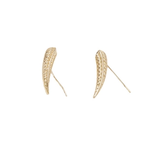 Minimalist gold leaf wheat ear stud earrings with detailed feather texture design