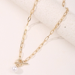 Collier Chaîne Trombone Avec Pendentif Künstliche Perle D'imitation Alliage Plaqué Or Fermoir T Modèle Bijoux Mode Pour Femmes