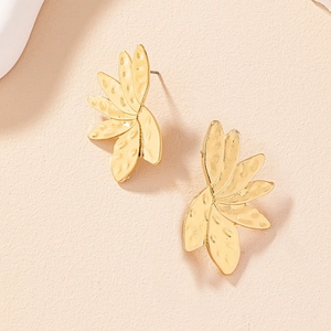 Elegant golden hammered texture petal earrings with a minimalist layered fan design