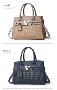 Détail montrant la texture en cuir tissé et le cadenas doré sur ces grands sacs à main