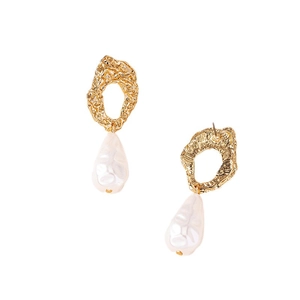 Elegant gold hammered hollow earrings with baroque drop pearls in a retro artistic style