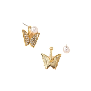 Boucles d'oreilles papillon dorées élégantes avec perles et détails en cristal pavé