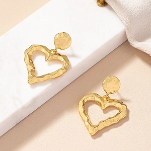 Hammered Metal Hollow Heart Drop Earrings Alloy Vintage Chic Gold Tone Statement Jewelry For Women