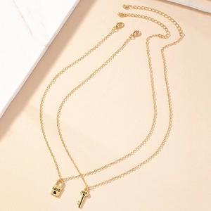 Ensemble de colliers vintage dorés avec pendentifs cadenas d'amour et clé gravés pour femmes