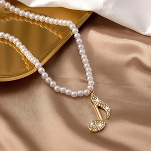 Collier Pendentif Note De Musique Avec Süßwasserperles Imitation Alliage Plaqué Or Strass Français Rétro Bijoux Élégants Pour Femmes
