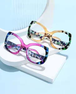 Detail of 2025 retro cat-eye sunglasses with tortoise texture and blue light lenses
