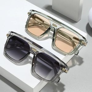 Lunettes de soleil rétro carrées pour hommes avec monture transparente et verres dégradés