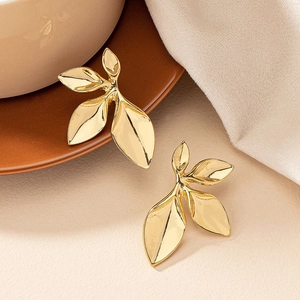 Vintage Gold Alloy Leaf Stud Earrings Exaggerated Three Layer Petal Floral Shape Elegant Fashion Jewelry For Women