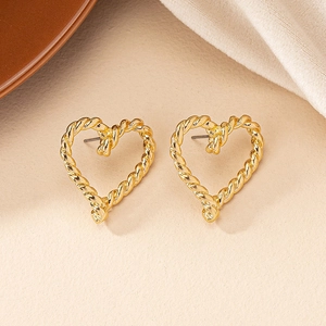 Boucles D'oreilles Cœur Évidé Vintage Alliage Corde Torsadée Texturée Tressée Style Français Bijoux De Mode Pour Femmes