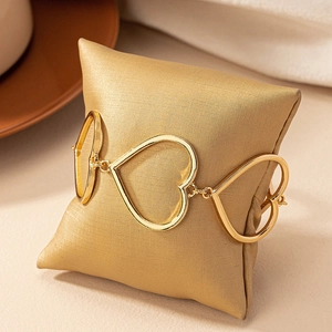 Hohl Herz Kette Armband Legierung Vergoldet Verstellbar Mode Schmuck Für Frauen Elegant Minimalistisch Stil