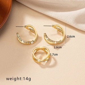 Ensemble élégant boucles d'oreilles et bague géométriques dorées avec pierres CZ