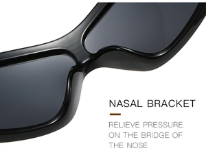 Détail du support nasal intégré sur lunettes de soleil noires pour soulager la pression