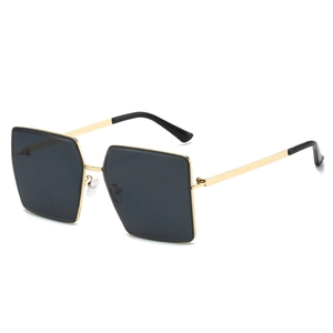 Oversized Square Sunglasses Metal Frame UV400 Protection Fashion Retro Eyewear For Women And Men