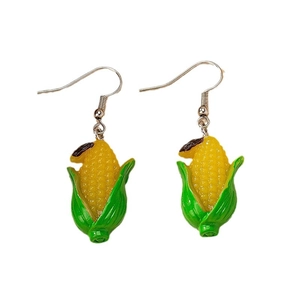 Boucles d'oreilles créatives en résine de maïs avec détails jaunes et verts réalistes