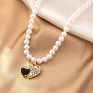 Collier Pendentif Double Cœur Pour Femmes Avec Künstliche Perles D'imitation Et Alliage Strass Émail Vintage Élégante Chaîne De Clavicule