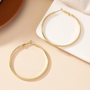 Textured Gold Hoop Earrings Large Round Geometric Metal Retro Statement Fashion Jewelry For Women Elegant Accessory