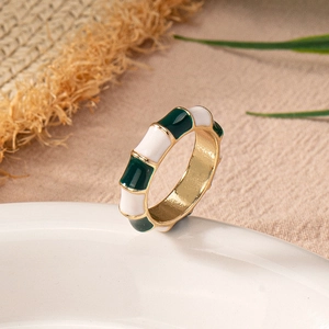 French vintage bamboo style gold ring with dark green and white enamel details