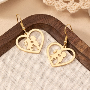 Boucles D'Oreilles Pendantes Silhouette Couple Qui S'Embrasse En Forme De Cœur Alliage Plaqué Or Bijoux Romantiques Pour Femmes