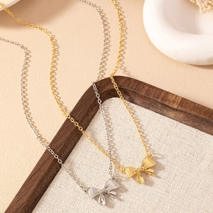 Collier Pendentif Noeud Papillon Élégant Alliage Forme Papillon Délicat Bijoux Pour Femmes Filles Quotidien Chic