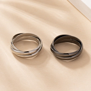 Minimalist Interlocked Rings Fashion Geometric Polished Iron Alloy Jewelry Modern Cool Style Jewelry Ring For Women