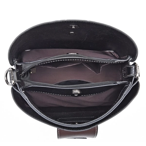 Sac seau en cuir noir avec intérieur compartimenté et doubles poches zippées