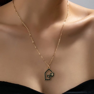 Zinc Alloy Small House Pendant Necklace With Green Enamel Leaf Gold Tone Chain Pastoral Simple Jewelry For Women