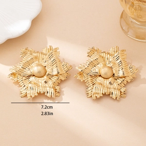 Chic 7.2cm oversized gold flower earrings with pleated petals and matte metal center