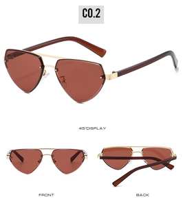 Trois vues de lunettes de soleil cœur sans monture avec double pont métallique doré chic