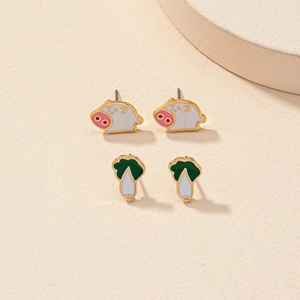 Ensemble de boucles d'oreilles cochon et chou en émail pour couples en finition dorée