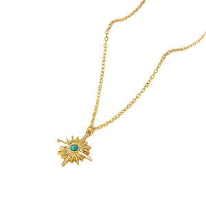 Elegante goldene Halskette mit Sternanhänger und blauem Marmorstein auf feiner Kette