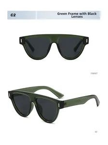 Vue de face et à 45 degrés de lunettes de soleil carrées vertes avec verres gris et clous