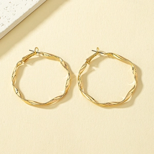 Boucles D Oreilles Créoles Torsadées En Alliage Design Géométrique Ondulé Bijoux De Mode Pour Femmes Élégant Et Poli