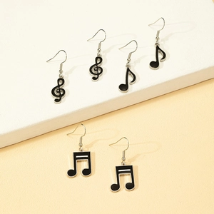 Orecchini minimalisti a forma di nota musicale in argento con smalto nero lucido