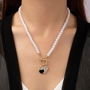 Heart Pendant Artificial Pearl Necklace Alloy Rhinestone Black Enamel Toggle Clasp Trendy Elegant Jewelry For Women