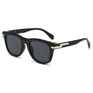 Occhiali Da Sole Quadrati Alla Moda Retrò Montatura Grande PC UV400 Protezione Con Decorazione In Metallo Dorato Per Uomo Donna