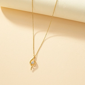 Collier Pendentif Élégant En Forme De S Alliage Plaqué Or Zircon Clair Rond Bijoux Minimalistes Pour Femmes