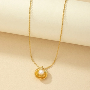 Collier Pendentif Coquillage Alliage Doré Imitation Künstliche Perle Style Océan Vacances D'été Bijoux Chic Pour Femmes