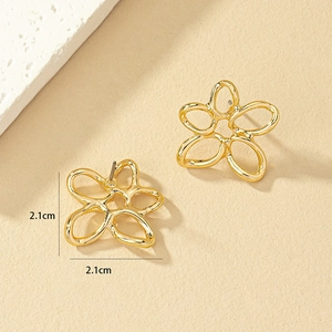 Elegant 2.1cm golden alloy hollow five-petal flower stud earrings for women