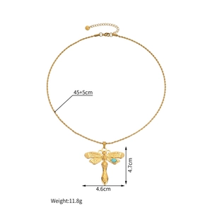 Détail du pendentif libellé plaqué or 18k avec pierre bleue et dimensions de chaîne