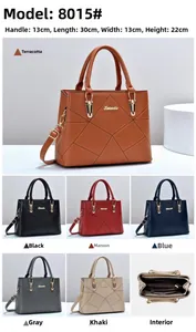 Detailed view of quilted handbag showing inner multi-layer pockets and 30cm size specs