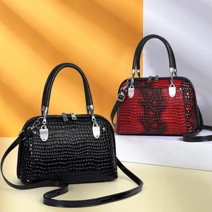 Faux crocodile pattern shell handbag with gradient colors and detachable shoulder strap