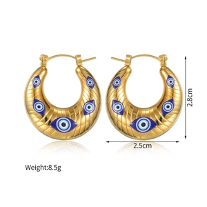 Dimensions détaillées des boucles d'oreilles œil protecteur or 18k, hauteur 2,8cm et largeur 2,5cm