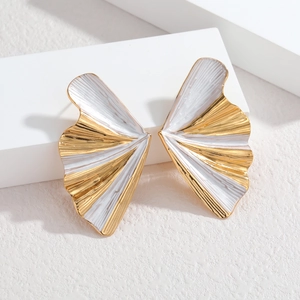 Elegant 18k gold butterfly stud earrings with white pleated texture and contrast design