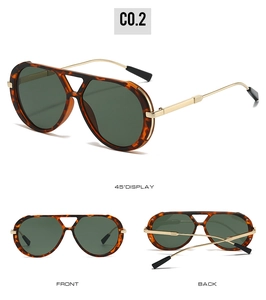Retro-Pilotensonnenbrille mit Schildpattrahmen, goldenen Bügeln und grünen Gläsern in Ansicht