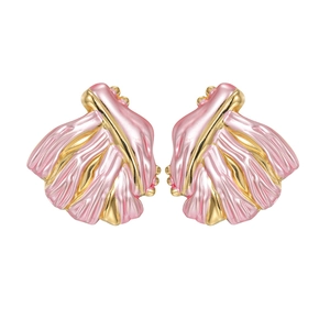 Boucles d'oreilles dorées texturées irrégulières avec motif feuilles en émail rose