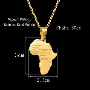 Collier avec pendentif carte de l'Afrique en acier doré 18 carats et noms de villes