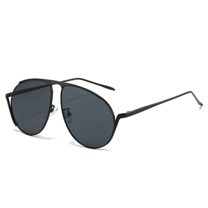 Lunettes de soleil aviateur 2025 en métal noir avec verres gris anti-UV