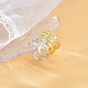 Retro hollow chain open rings in gold and silver finish with textured rock hammer pattern