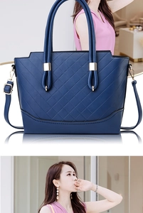 Détail du sac à main matelassé en cuir PU bleu marine avec ferrures dorées